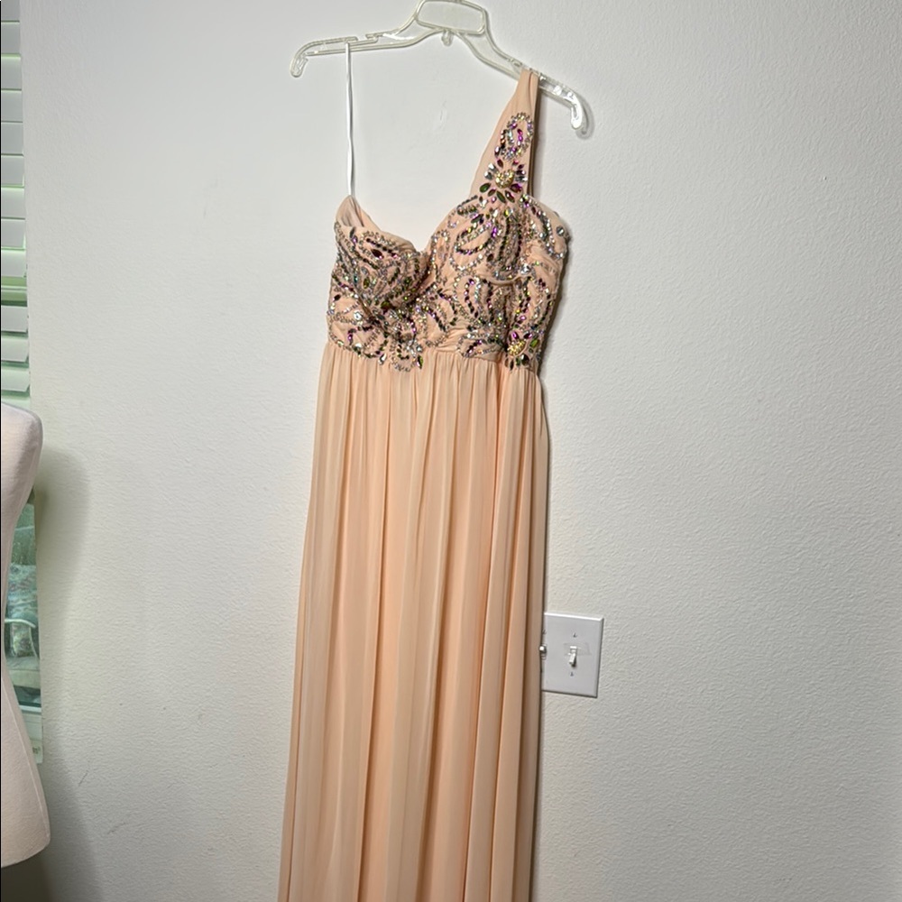 Nox Anabel Gown peach with multi color Beaded One-Shoulder zipper back large